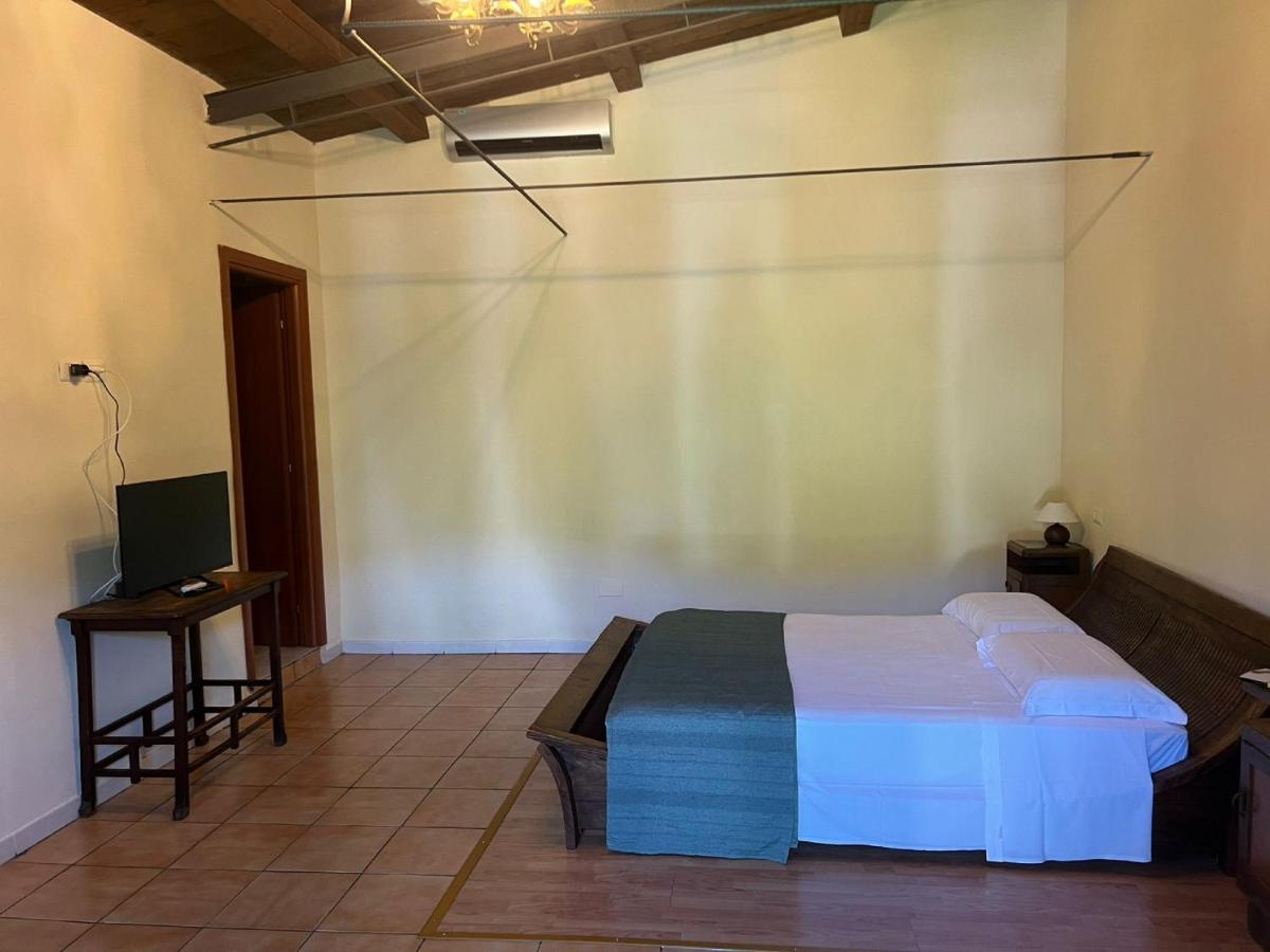 Agriturismo I Pietrini Perugia Bagian luar foto